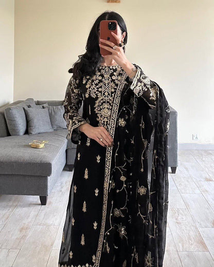GEORGETTE BLACK KURTA SET WITH SEQUENCE WORK