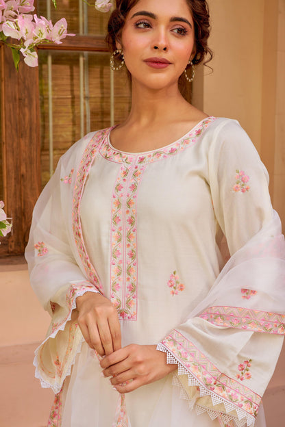 CHANDERI 3 PEICE KURTI SET WITH EMBROIDERY WORK