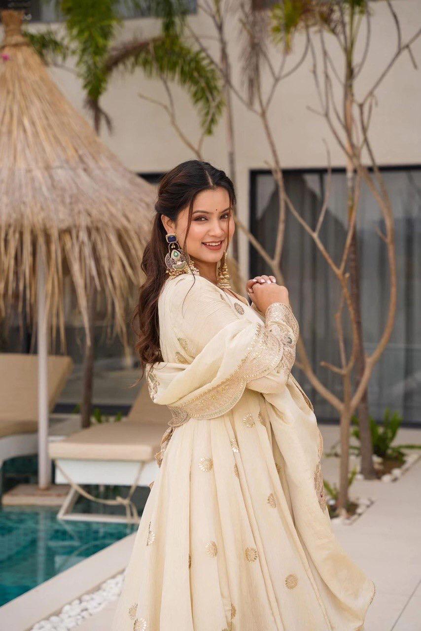 CHINON FABRIC WHITE ANARKALI SET