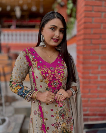 NOORI ANARKALI ROUND PLAZA SET