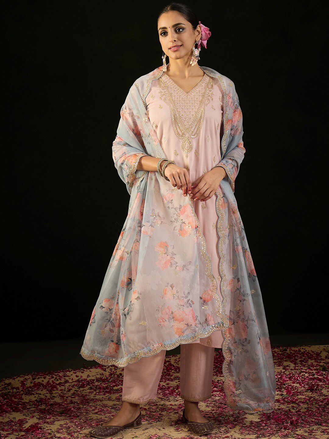 PAKISTANI FLOWERS BLOOM SUIT SET