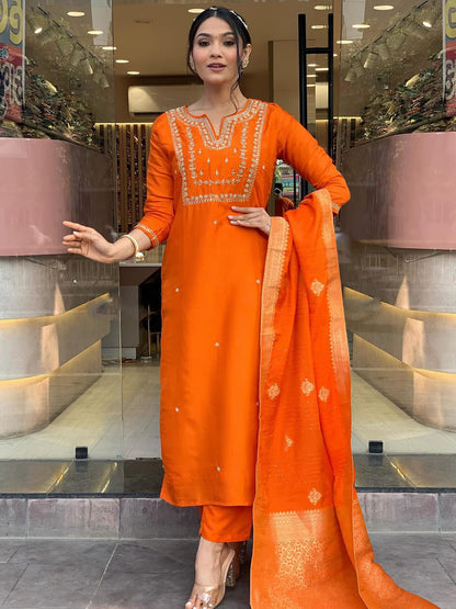 ROMAN SILK Fabric Kurti With Pant With Latkan Dupatta
