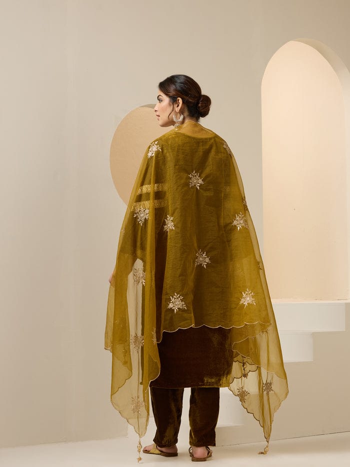 TEAL VELVET EMBROIDERY STRAIGHT KURTA SET WITH STRAIGHT BOTTOM AND SCALLOPED DUPATTA