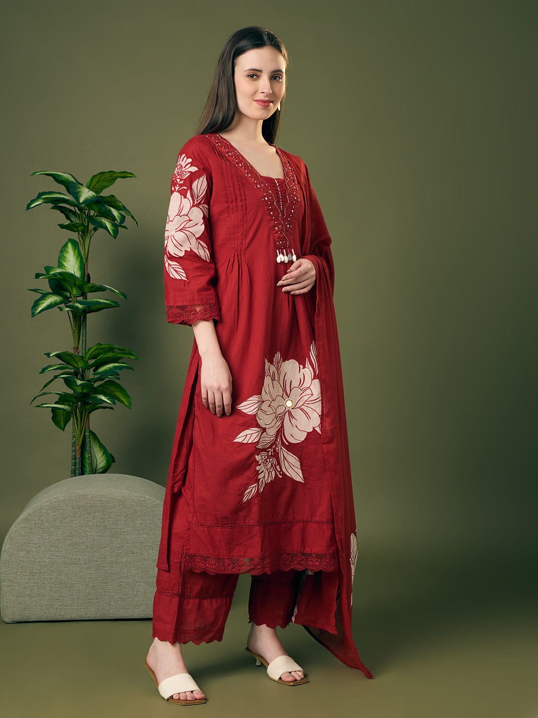 COTTON FLOWER PRINT KURTA SET WITH DUPATTA