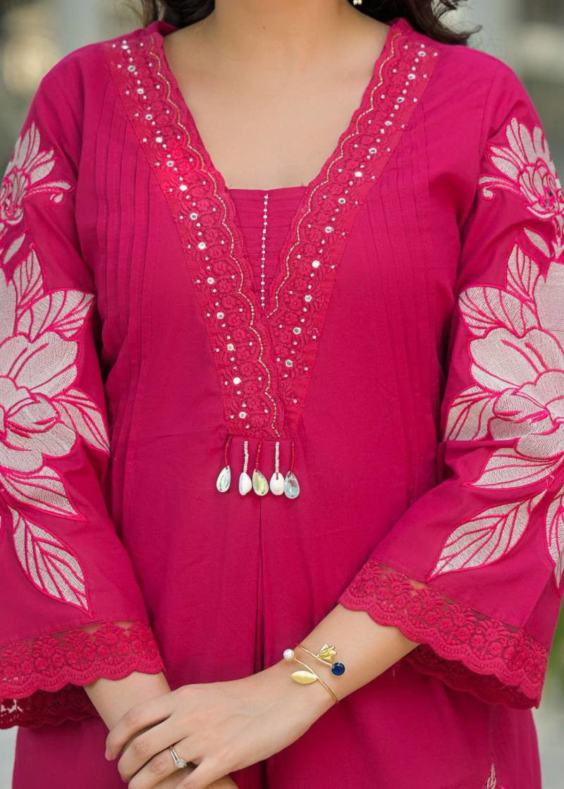 COTTON FLOWER PRINT KURTA SET WITH DUPATTA