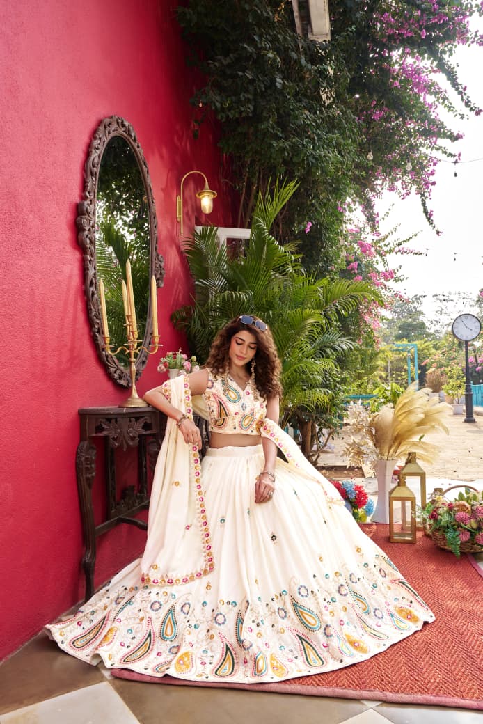 PURE VICHITRA EMBROIDERY SEQUENCE WORK LEHENGA CHOLI