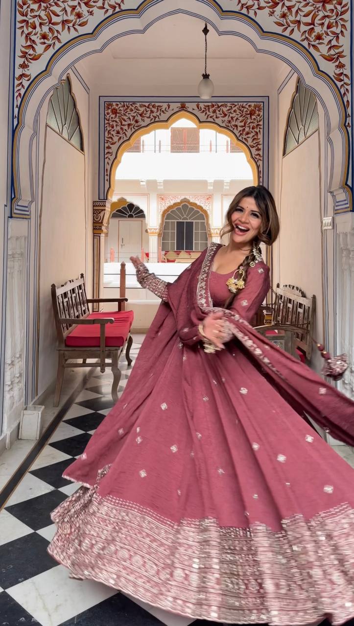NIHARIKA,s - SPECIAL KALAKRATI GOWN