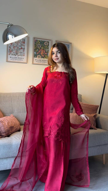 DARK PINK ROMAN SILK SALWAR SUIT THREAD &  SEQUENCE EMBROIDERY WORK WITH ORGANZA DUPATTA