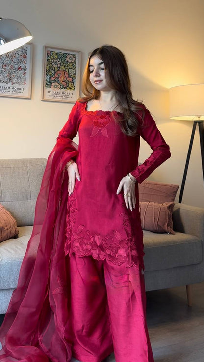 DARK PINK ROMAN SILK SALWAR SUIT THREAD &  SEQUENCE EMBROIDERY WORK WITH ORGANZA DUPATTA