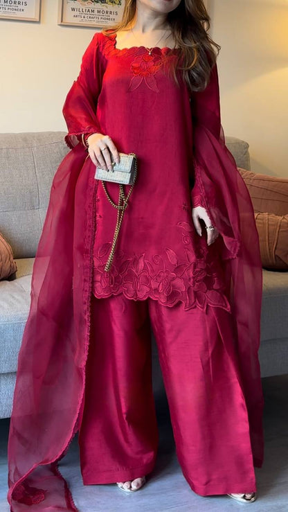 DARK PINK ROMAN SILK SALWAR SUIT THREAD &  SEQUENCE EMBROIDERY WORK WITH ORGANZA DUPATTA