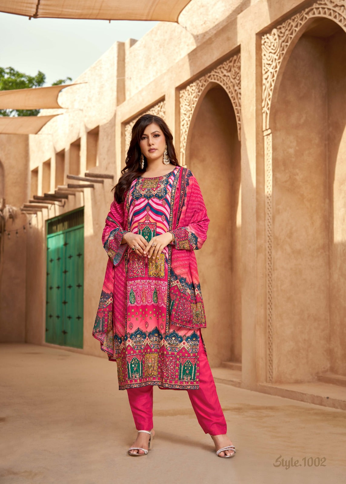 MUSLIN DIGITAL PRINT SUIT WITH AARI HANDWORK AND REAL MIRROR WORK