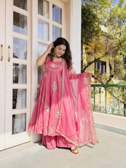 WEDDING SPECIAL SLEEVELESS ANARKALI GOWN