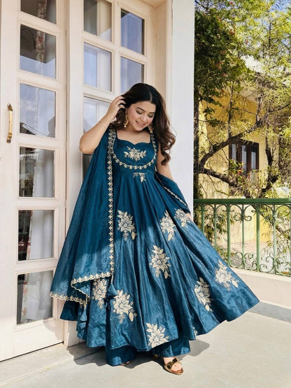 WEDDING SPECIAL SLEEVELESS ANARKALI GOWN