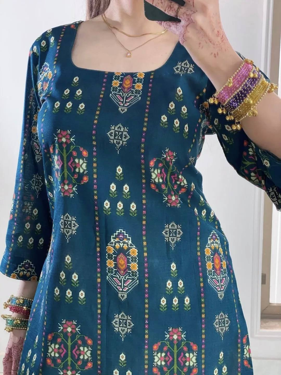 BLUE MUSLIN COTTON KURTI WITH WHITE FARSHI PLAZZO AND EMBROIDERY WORK