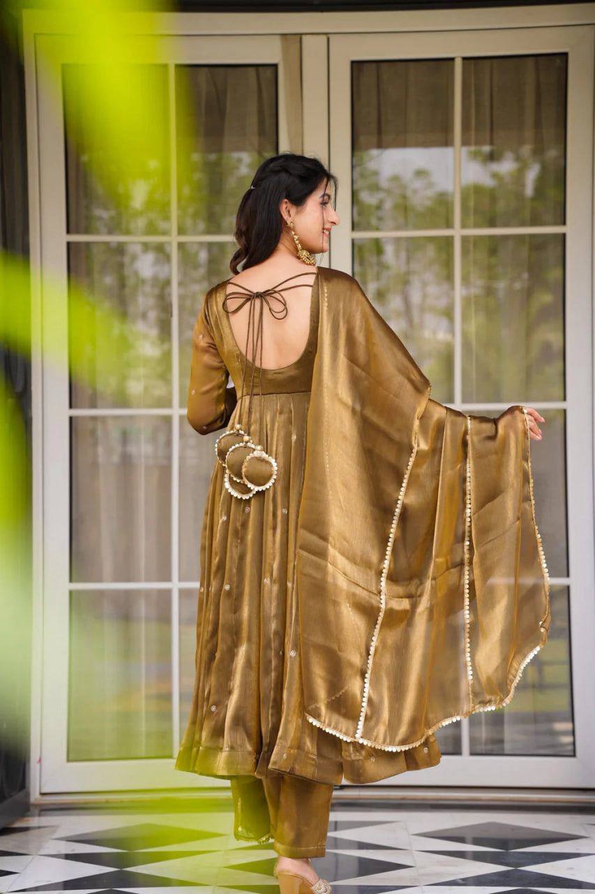 GOLDEN JIMI CHOO THREAD WORK SUIT SET WITH FOUR-SIDE LACE DUPATTA