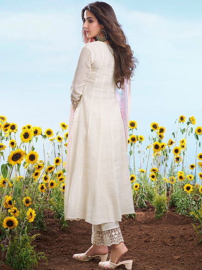 WHITE WOMEN FLORAL EMBROIDERED REGULAR THREAD WORK KURTA SET