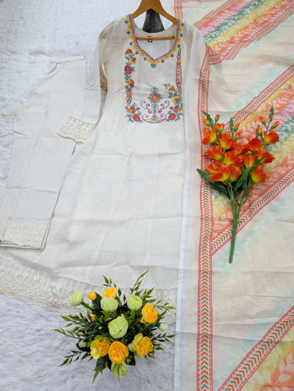 WHITE WOMEN FLORAL EMBROIDERED REGULAR THREAD WORK KURTA SET
