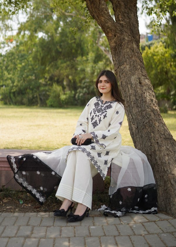 In.CottoM - WHITE ROSHI FARSHI SALWAR SUIT