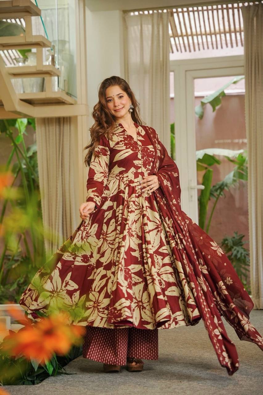 COTTON ANARKALI SUIT WITH FLORAL DIGITAL PRINT