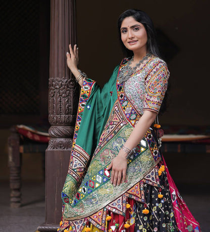 WOMEN'S HEAVY REAL MIRROR WORK CHANIYA CHOLI FOR NAVRATRI