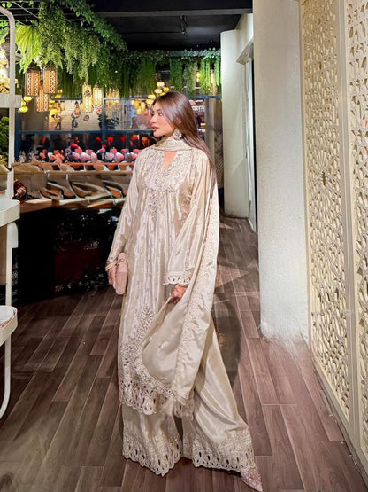 PAKISTHANI STYLE BEIGE  KURTA SET