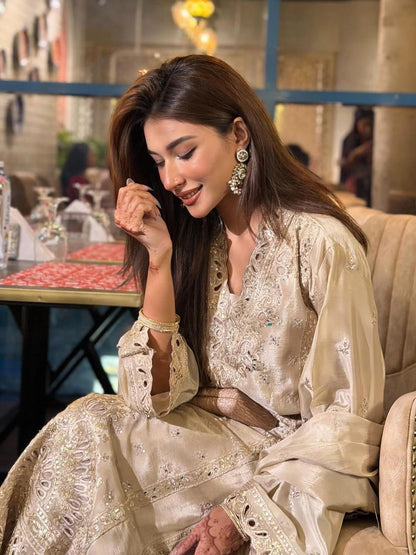 PAKISTHANI STYLE BEIGE  KURTA SET