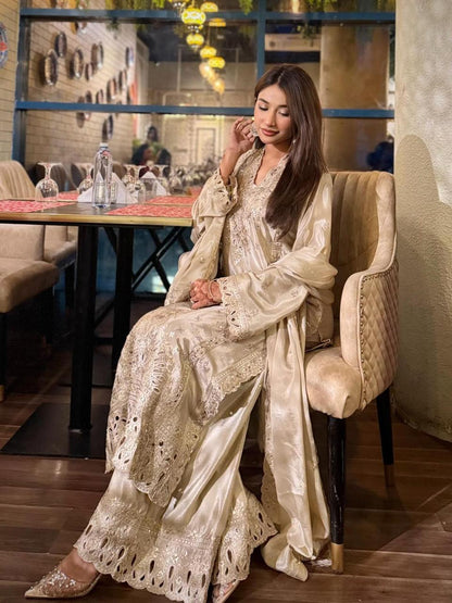 PAKISTHANI STYLE BEIGE  KURTA SET