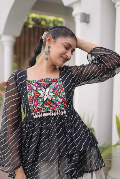 NAVRATRI LEHENGA WITH LAHARIYA PRINT & KUTCHI PATCHWORK