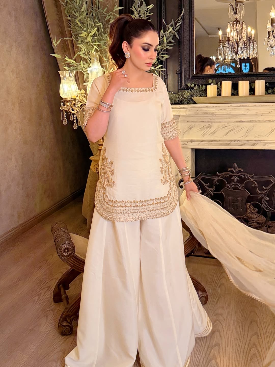WHITE CHINON KURTA SET WITH BOTTAM & DUPATTA