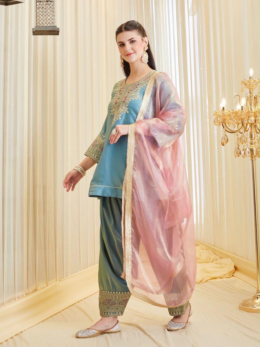 DESIGNER KURTA PLAZZO SET FOR WOMEN