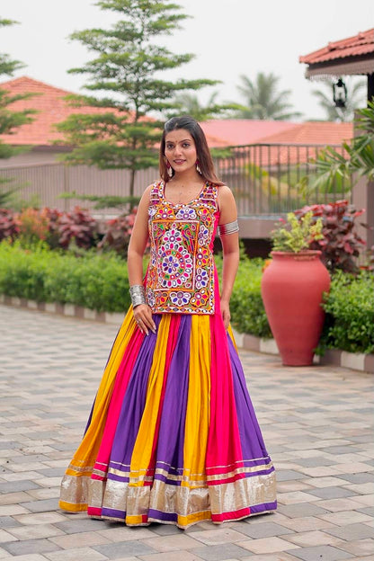 WOMEN'S NAVRATRI CHANIYA CHOLI SET WITH KUTCHI WORK