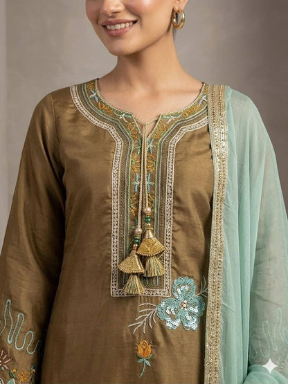 MEHENDI EMBROIDERY KURTI PANT SET