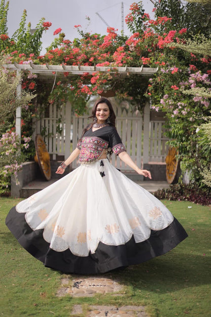 BLEND EMBROIDERED NAVRATRI LEHENGA WITH KUTCHI GAMTHI WORK