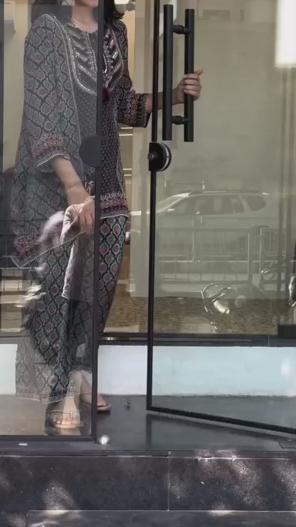 AJRAK PRINT NATURAL CRAPE CO-ORD SET