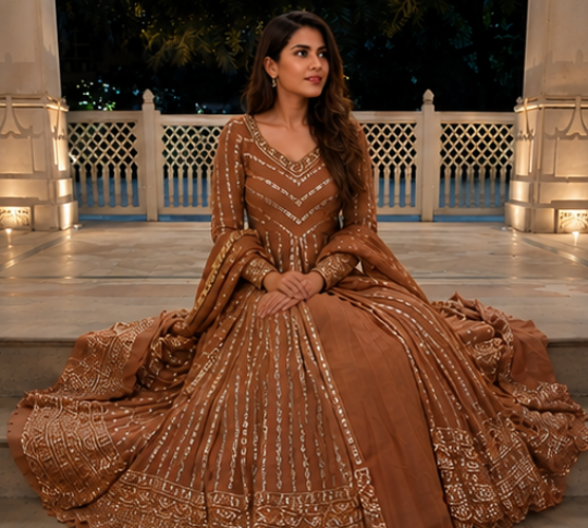 In.CottoM - FAMOUS TOP LEHENGA WITH DUPATTA