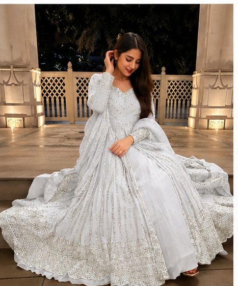 In.CottoM - FAMOUS TOP LEHENGA WITH DUPATTA